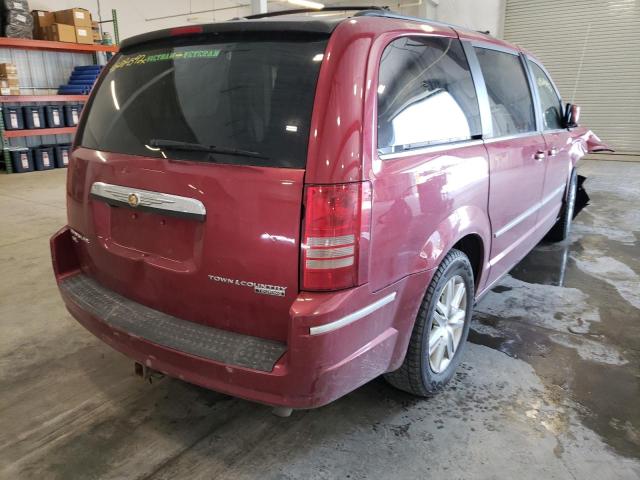 2A4RR5DX6AR319826 - 2010 CHRYSLER TOWN & COU RED photo 4