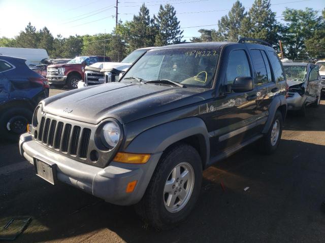 1J4GL48K06W128578 - 2006 JEEP LIBERTY GREEN photo 2