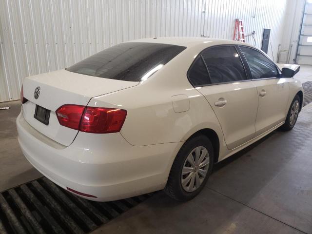 3VW1K7AJ2DM260768 - 2013 VOLKSWAGEN JETTA BASE თეთრი ფოტო 4
