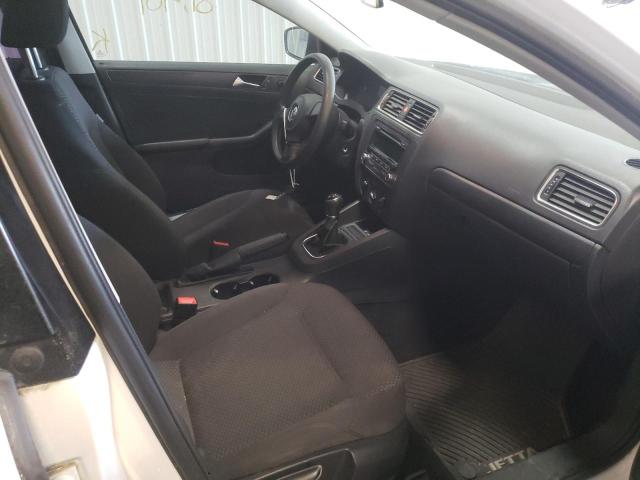 3VW1K7AJ2DM260768 - 2013 VOLKSWAGEN JETTA BASE თეთრი ფოტო 5