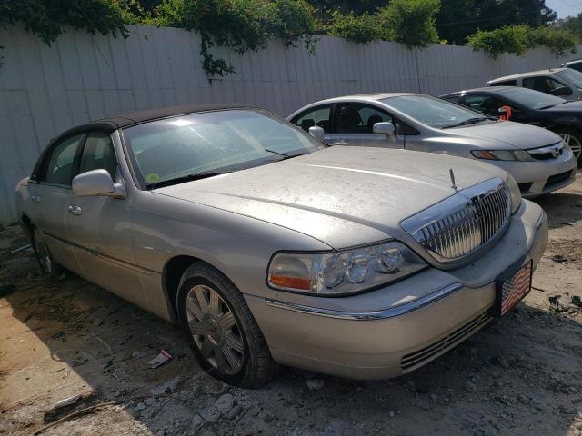 1LNHM81W84Y602379 - 2004 LINCOLN TOWN CAR E BLACK photo 1