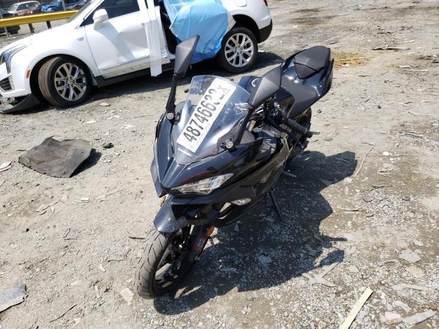 JKAEXKH10JDA12277 - 2018 KAWASAKI EX400 BLACK photo 2