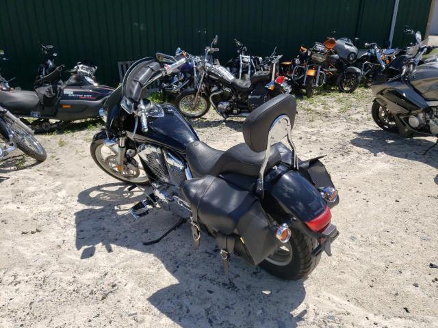 JH2SC6705AK000260 - 2010 HONDA VT1300 CS BLACK photo 3
