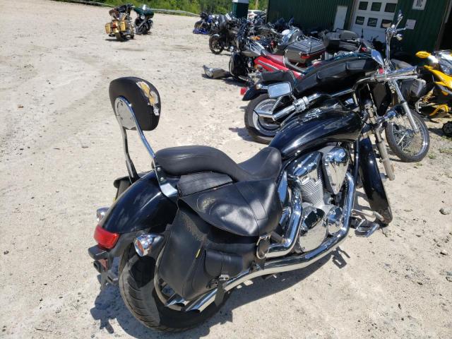 JH2SC6705AK000260 - 2010 HONDA VT1300 CS BLACK photo 4