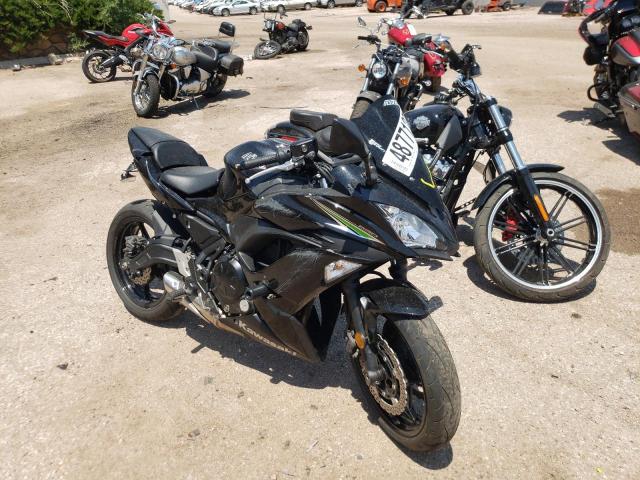 JKAEXEJ17HDA00665 - 2017 KAWASAKI EX650 J შავი ფოტო 1