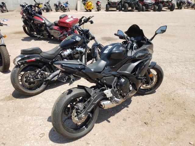 JKAEXEJ17HDA00665 - 2017 KAWASAKI EX650 J შავი ფოტო 4