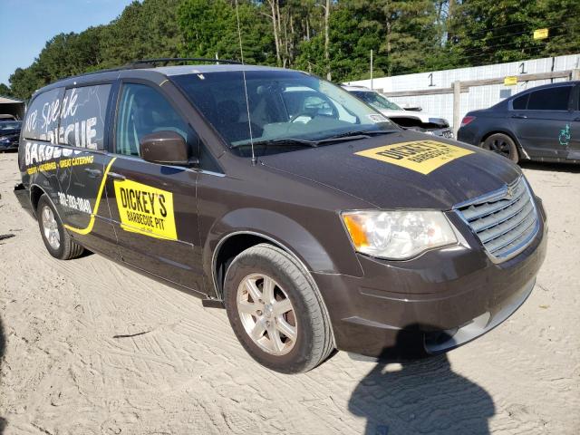 2A8HR54X79R580744 - 2009 CHRYSLER TOWN & CTY GRAY photo 1