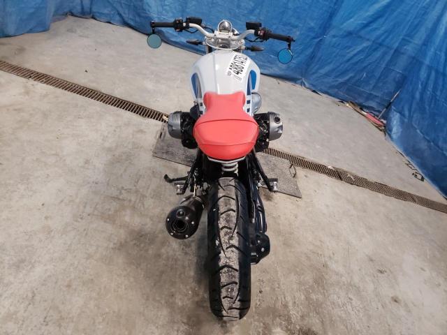 WB10J430XJZ796606 - 2018 BMW R NINE T U WHITE photo 9