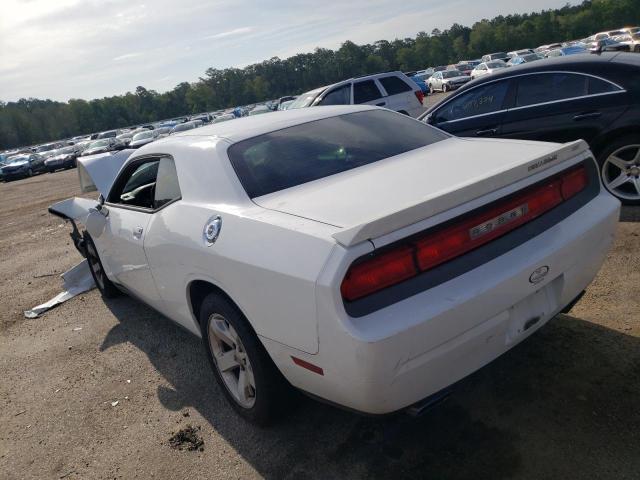 2C3CDYAG7DH724625 - 2013 DODGE CHALLENGER WHITE photo 3