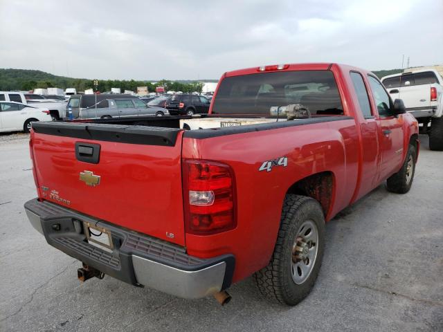 1GCRKREA6BZ244421 - 2011 CHEVROLET 1/2 TON RED photo 4