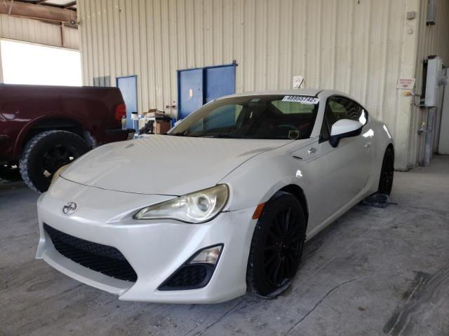JF1ZNAA14D1725340 - 2013 SCION FRS WHITE photo 2