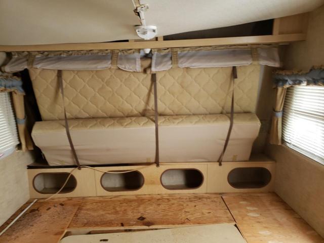 1UJBJ02K141JB0345 - 2004 JAYC TRAVEL TRL თეთრი ფოტო 5