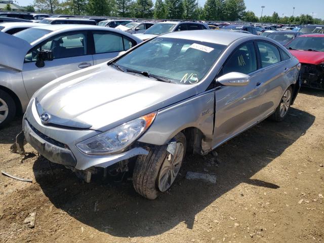 KMHEC4A49DA093098 - 2013 HYUNDAI SONATA HYB SILVER photo 2