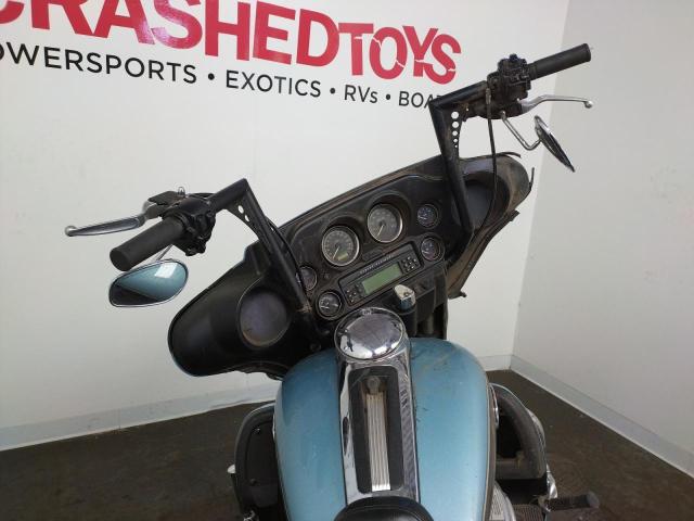 1HD1FC4198Y627749 - 2008 HARLEY-DAVIDSON FLHTCUI 双色 照片 5