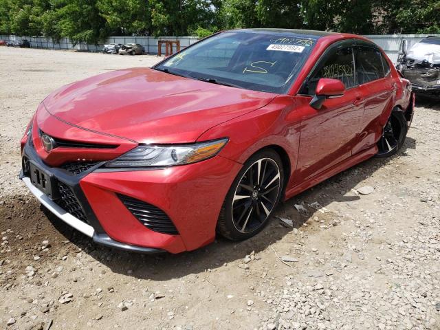 4T1B61HK5KU261909 - 2019 TOYOTA CAMRY XSE RED photo 2