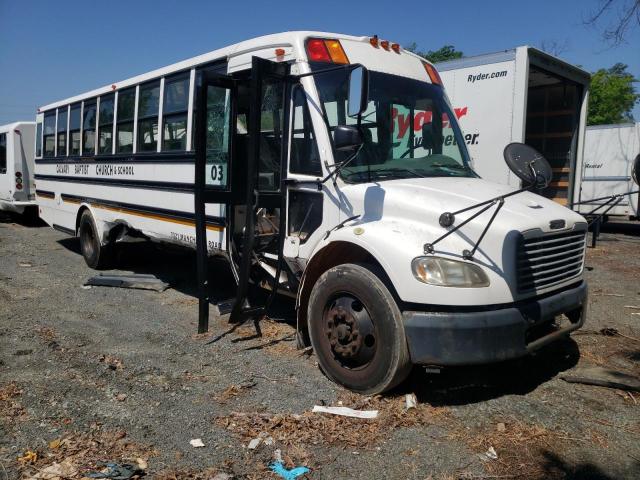 4UZABRDK38CZ19690 - 2008 FREIGHTLINER CHASSIS B2 WHITE photo 1