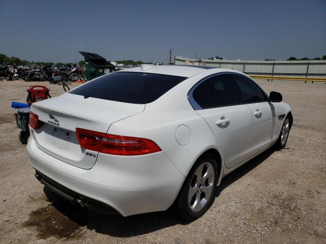 SAJAR4FX4JCP30209 - 2018 JAGUAR XE WHITE photo 4