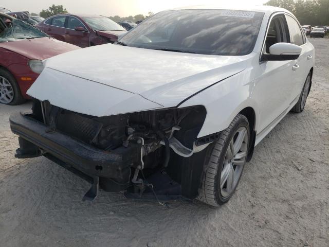 1VWCN7A34EC067297 - 2014 VOLKSWAGEN PASSAT SEL Weiß Foto 2