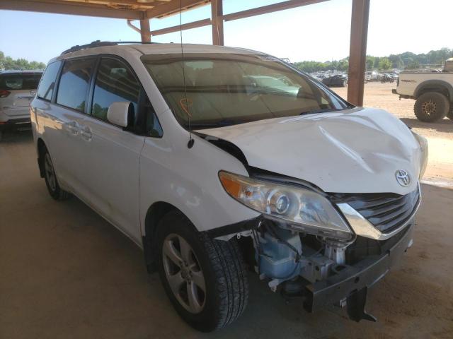 5TDKK3DC8CS214213 - 2012 TOYOTA SIENNA LE WHITE photo 1