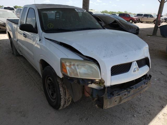 1Z7HC22K36S579619 - 2006 MITSUBISHI RAIDER LS WHITE photo 1