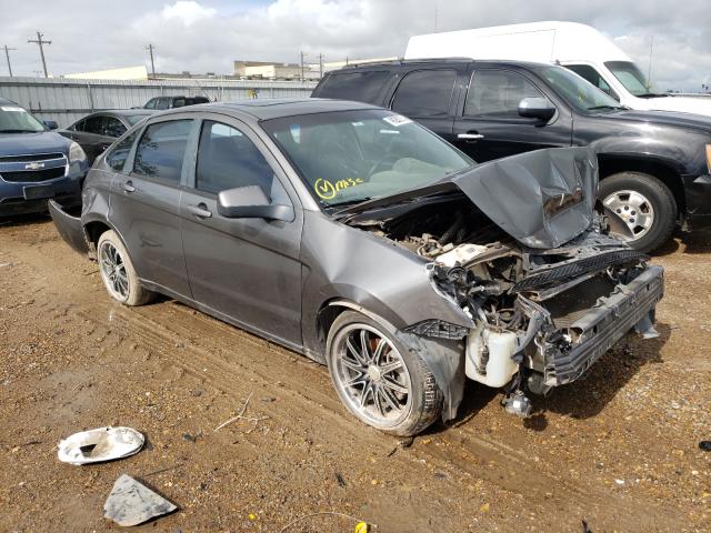 1FAHP3GN5AW138722 - 2010 FORD FOCUS SES SILVER photo 1