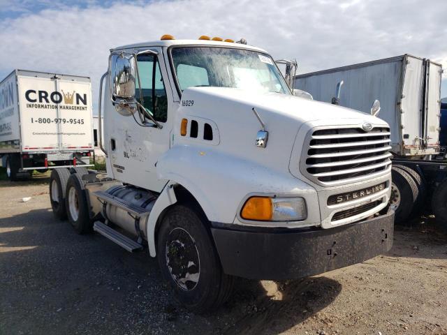 2FWJA3CV17AX39063 - 2007 STERLING TRUCK AT 9500 WHITE photo 1