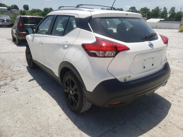 3N1CP5CU9JL529667 - 2018 NISSAN KICKS S WHITE photo 3