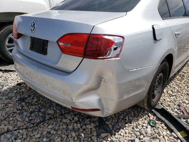 3VW2K7AJ9DM252364 - 2013 VOLKSWAGEN JETTA BASE SILVER photo 9