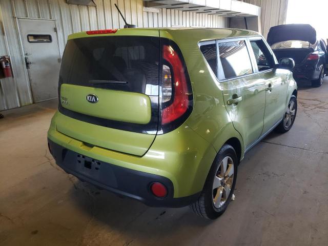 KNDJN2A20J7902738 - 2018 KIA SOUL GREEN photo 4