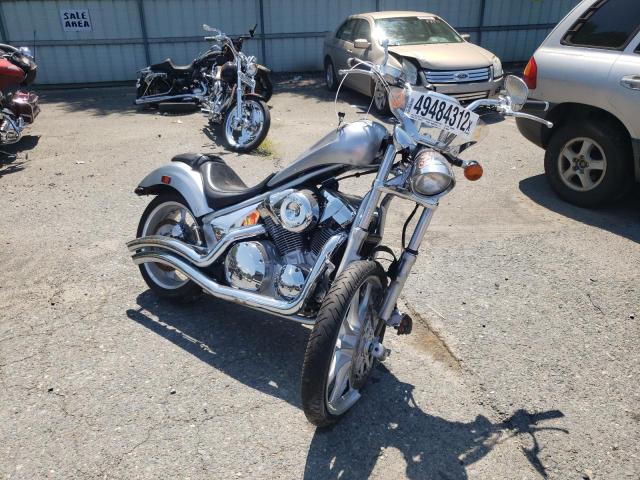 JH2SC6105AK000431 - 2010 HONDA VT1300 CX SILVER photo 1