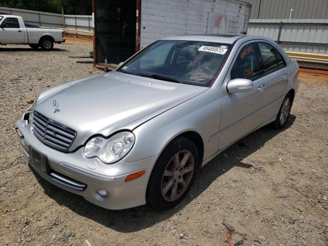 WDBRF92H27F882341 - 2007 MERCEDES-BENZ C280 SILVER photo 2