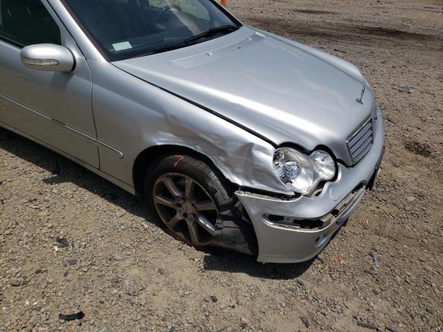 WDBRF92H27F882341 - 2007 MERCEDES-BENZ C280 SILVER photo 9