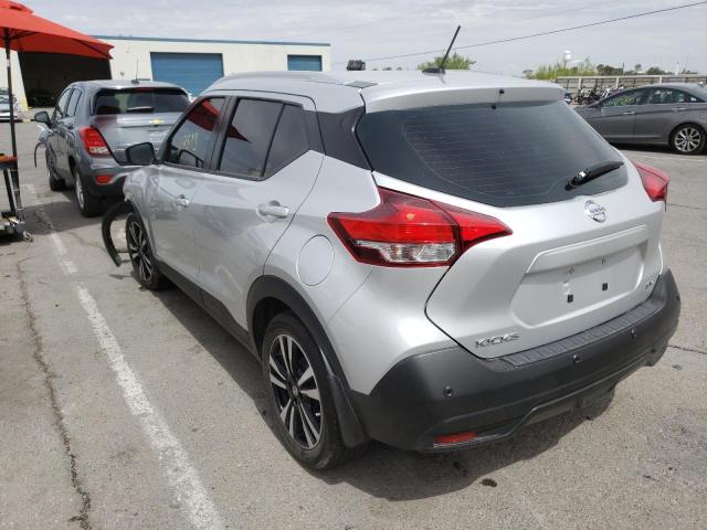 3N1CP5CV3LL534083 - 2020 NISSAN KICKS SV SILVER photo 3