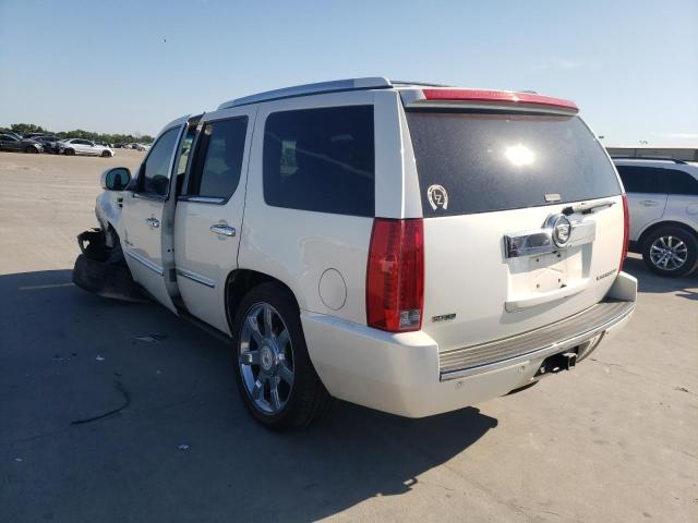 1GYS4CEF8BR213539 - 2011 CADILLAC ESCALADE P WHITE photo 3