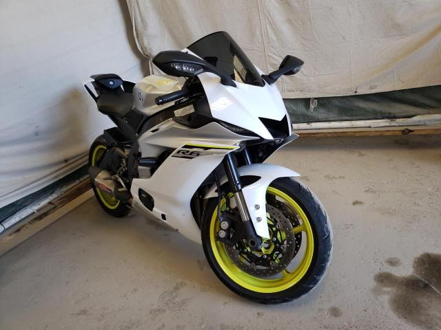 JYARJ28E7HA001065 - 2017 YAMAHA YZFR6 WHITE photo 1