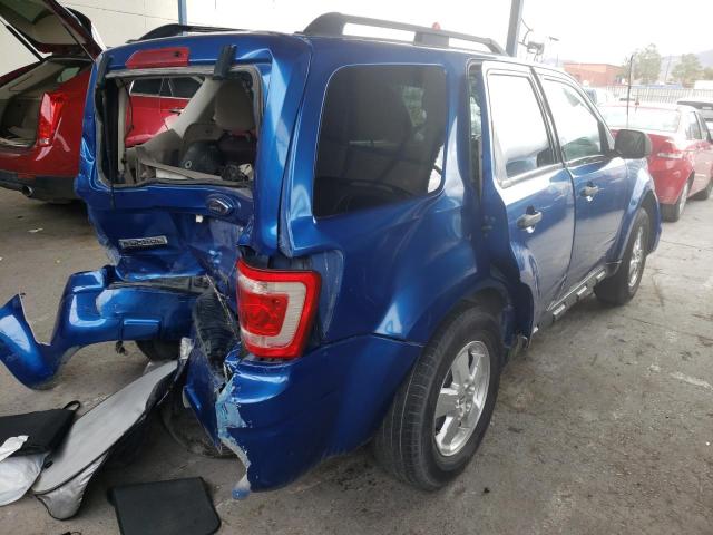 1FMCU0DG8BKA55470 - 2011 FORD ESCAPE XLT BLUE photo 4