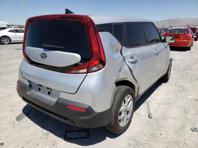 KNDJ23AU2L7117592 - 2020 KIA SOUL LX SILVER photo 4