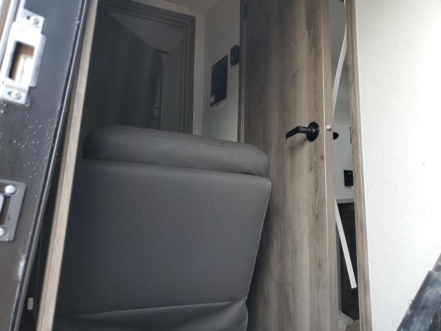 4YDT3332XM1530105 - 2021 KEYSTONE SPRINTER TWO TONE photo 6