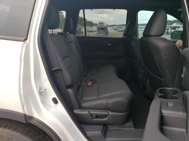 5FNYF7H57MB004709 - 2021 HONDA PASSPORT E 白色 照片 6