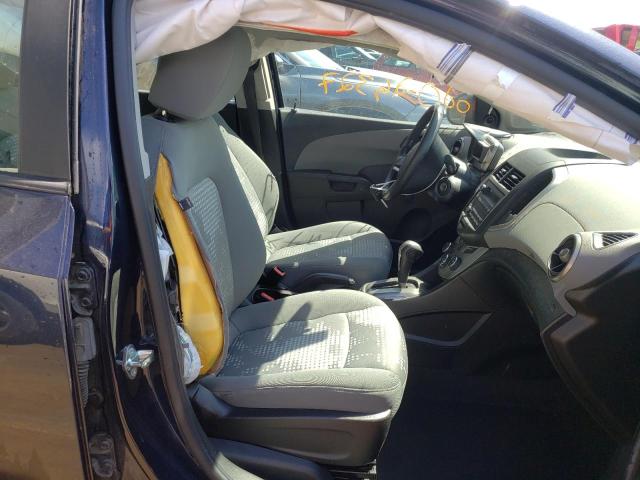 1G1JA5SH7F4176250 - 2015 CHEVROLET SONIC LS BLUE photo 5