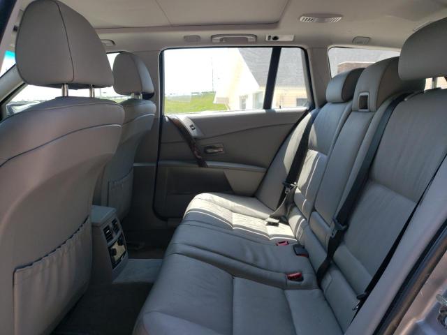 WBANN73536CN03369 - 2006 BMW 530 XIT GRAY photo 6