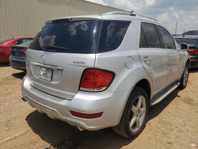 4JGBB7CB8BA653189 - 2011 MERCEDES-BENZ ML 550 4MA SILVER photo 4