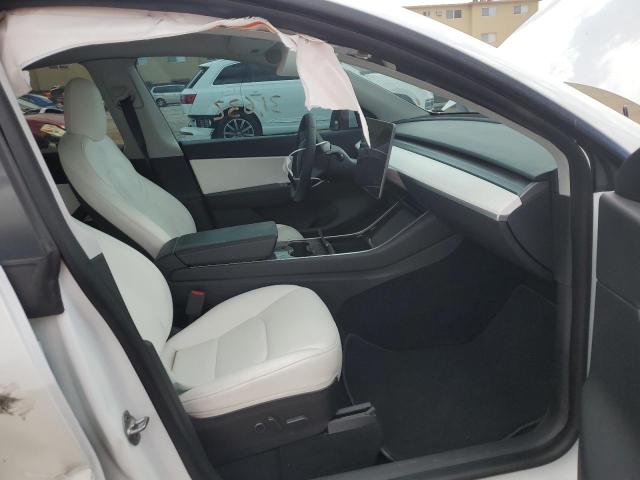 5YJYGDEEXMF081039 - 2021 TESLA MODEL Y Blanc photo 5