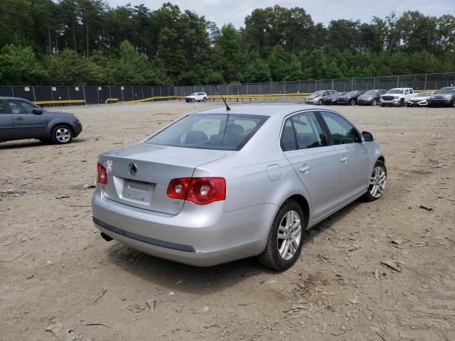 3VWEF71K57M187673 - 2007 VOLKSWAGEN JETTA WOLF SILVER photo 4