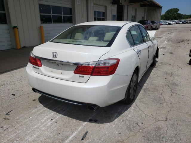 1HGCR3F8XFA030810 - 2015 HONDA ACCORD EX- WHITE photo 4