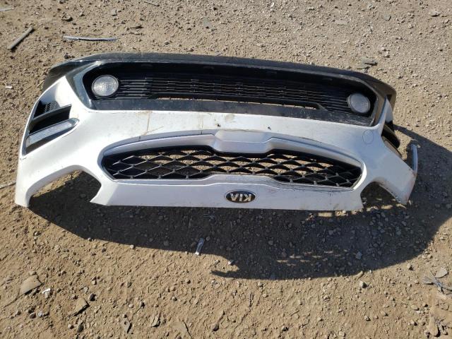 3KPF24AD4ME394614 - 2021 KIA FORTE FE WHITE photo 9