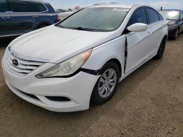 5NPEB4AC6BH052156 - 2011 HYUNDAI SONATA GLS WHITE photo 2