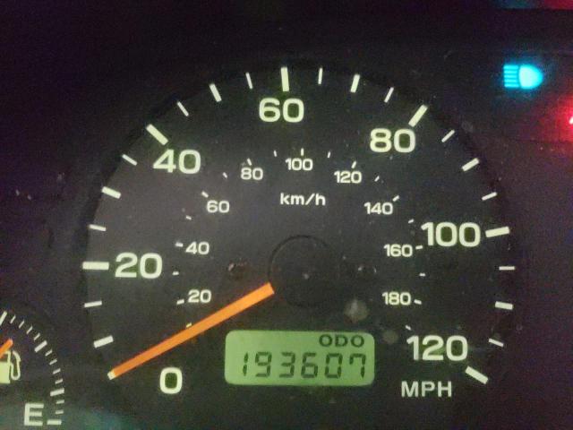 JF1SF6555XH729353 - 1999 SUBARU FORESTER S 银色 照片 8