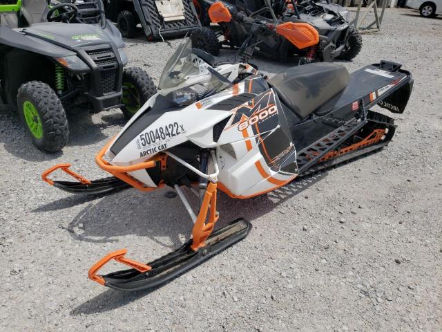 4UF15SNW4FT105946 - 2015 ARCTIC CAT SNOWMOBILE TWO TONE photo 2
