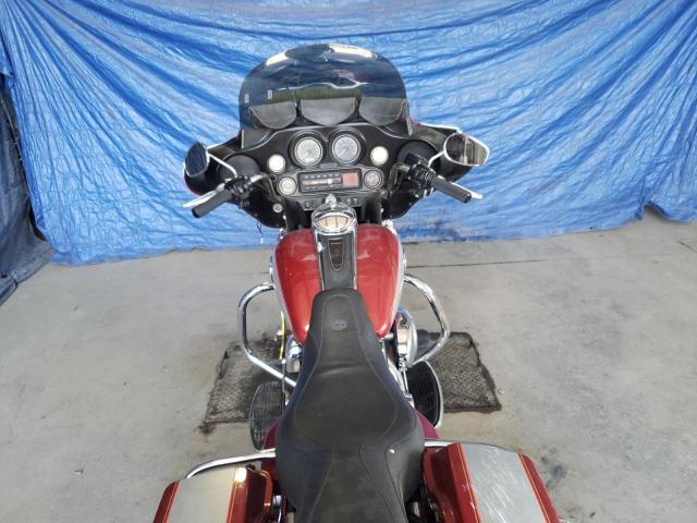 1HD1FCW144Y607674 - 2004 HARLEY-DAVIDSON FLHTCUI 双色 照片 5